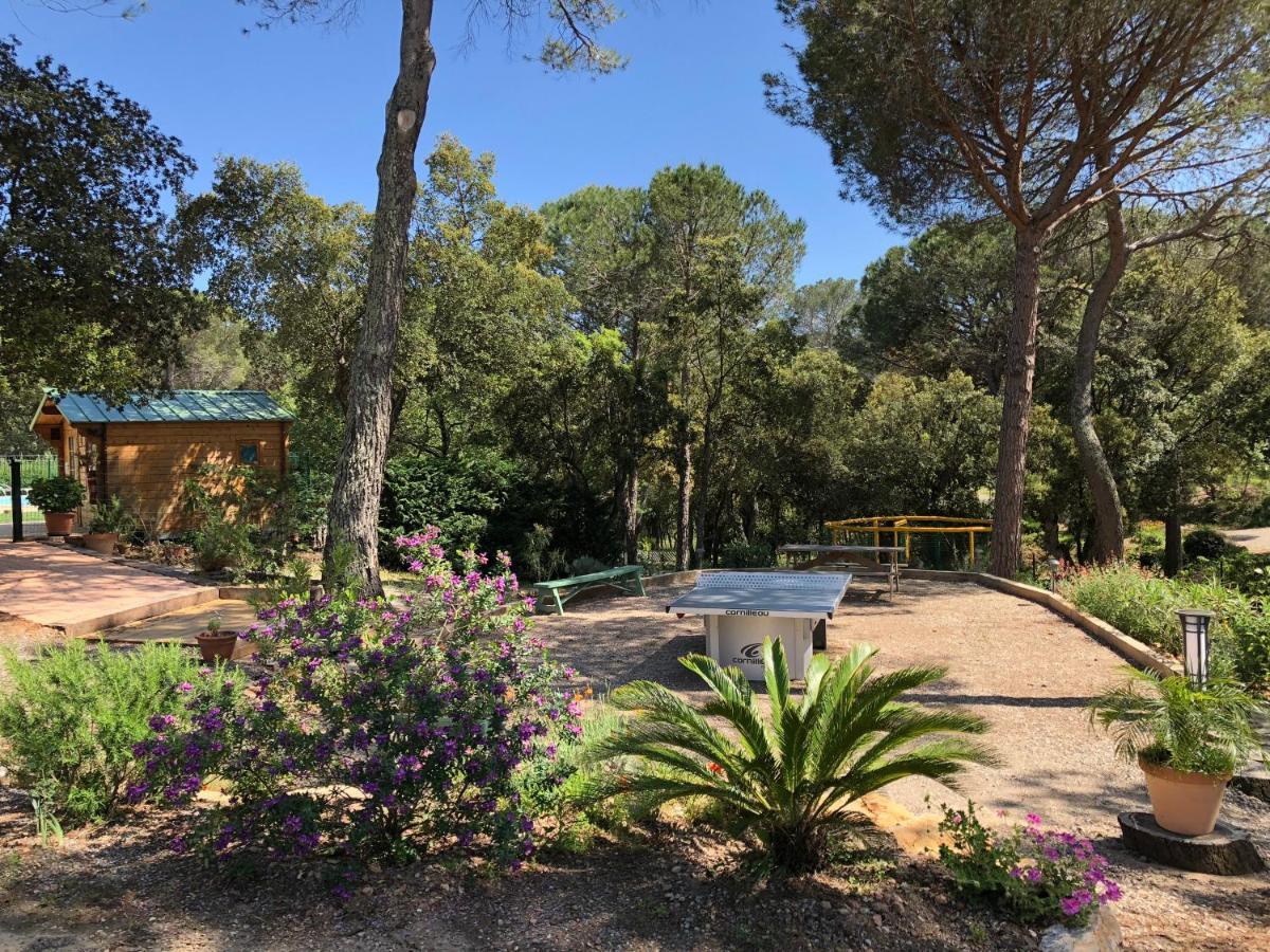 Camping De Parpaillon Roquebrune-sur Argens Exterior foto